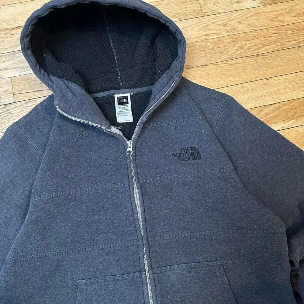 TheNorthFace Zip Up Hoodie Size M‎